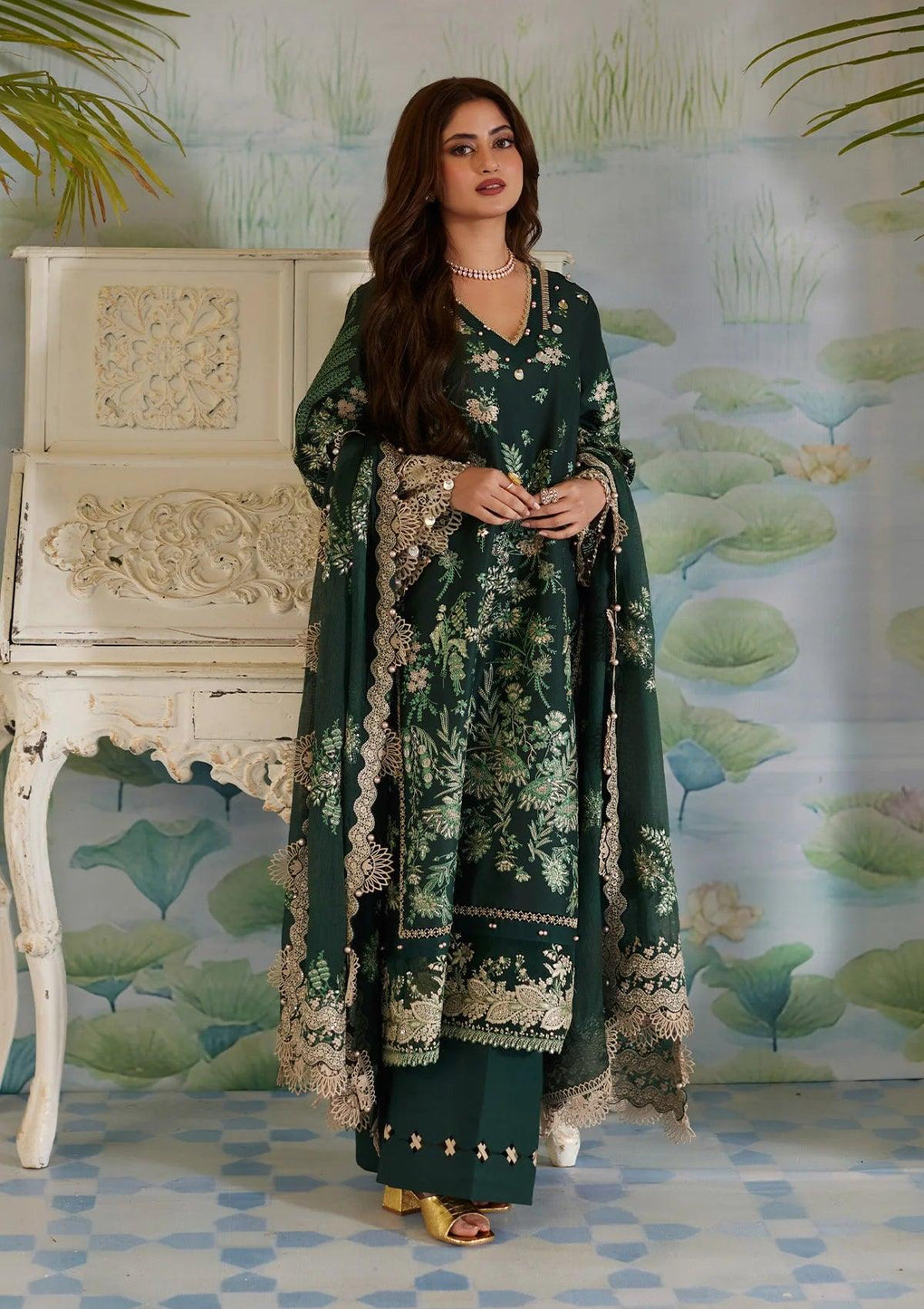 Another front image of beautifull ZARIA from ELAF's