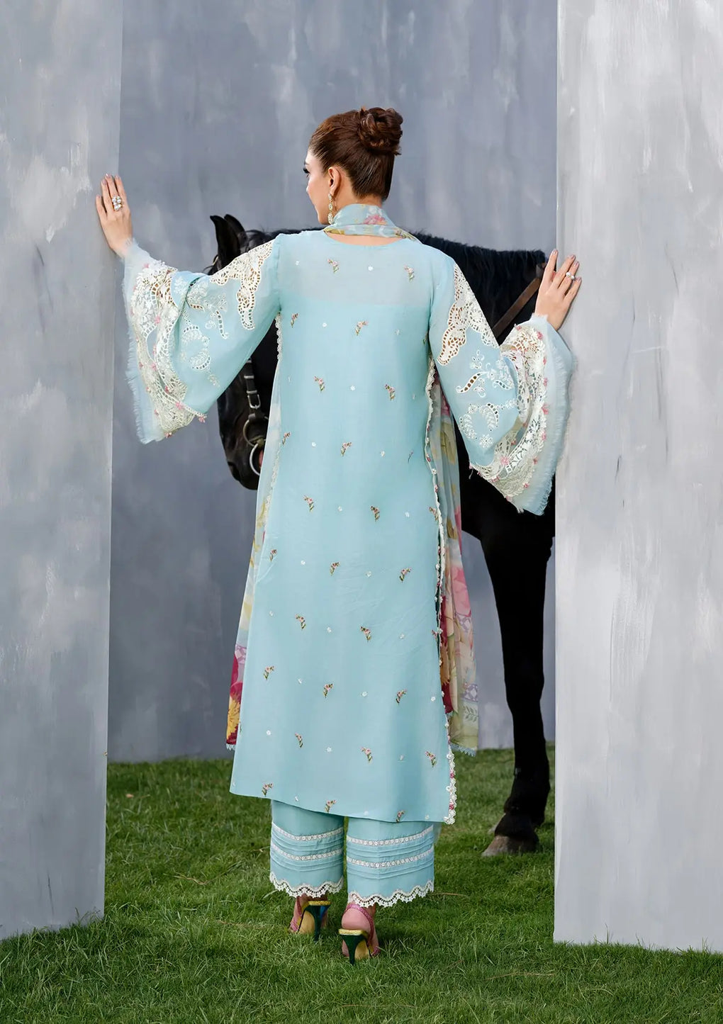 Beautiful EMBROIDERED LAWN BACK.