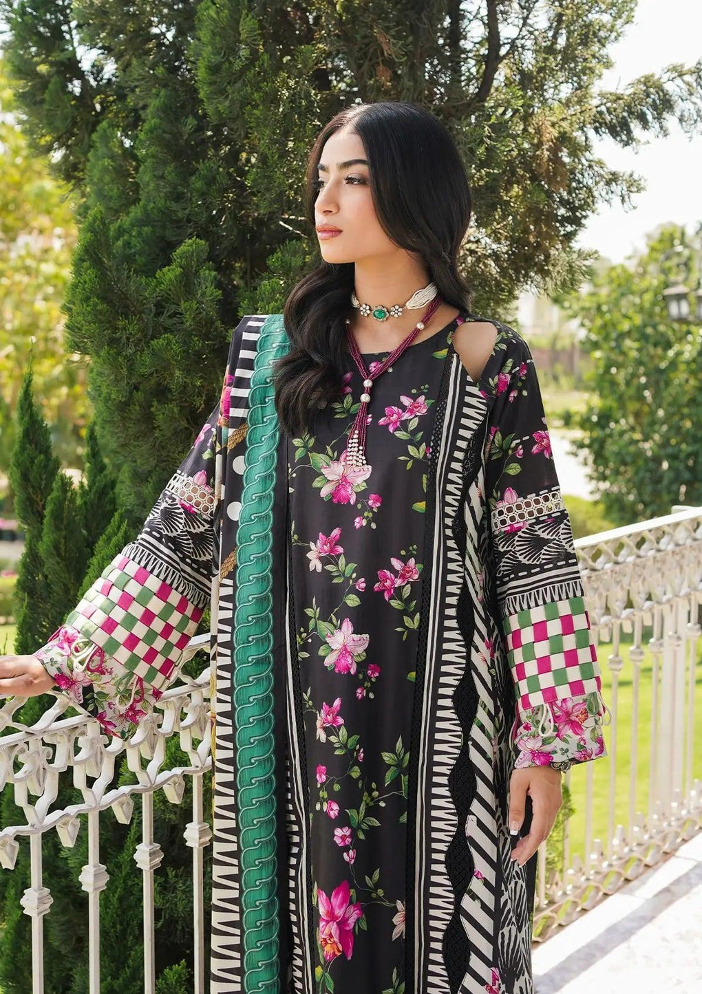 EEP-02A - Dark Floral - Elaf Premium