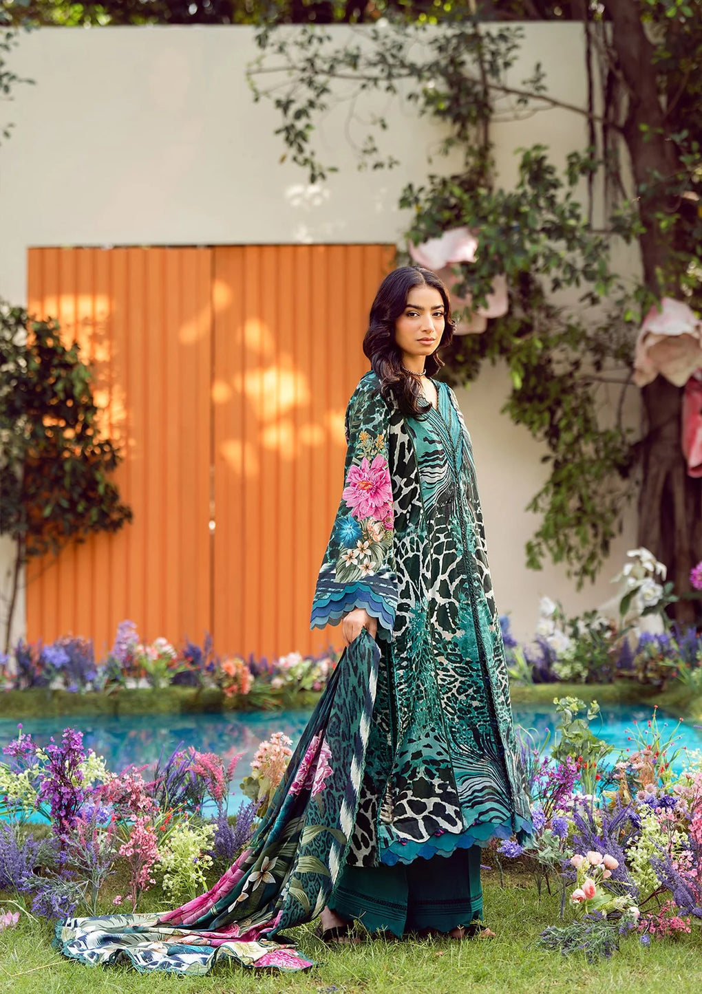 SABLE LUXE DIGITAL PRINTED VOILE DUPATTA IN VIBRANT COLOR.