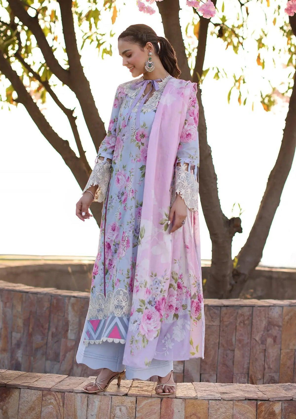 Another front image of beautifull OCEAN BLOSSOMS from ELAF's