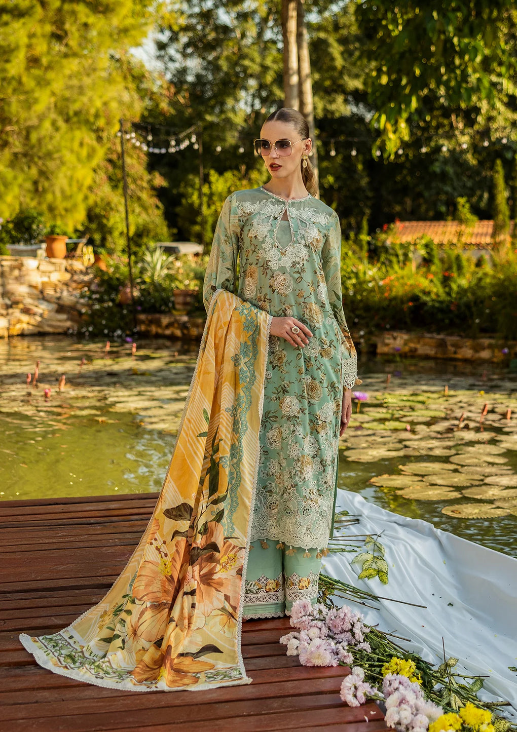 Stunning Digital Printed Voil Dupatta nd Chikankari Lawn Front.
