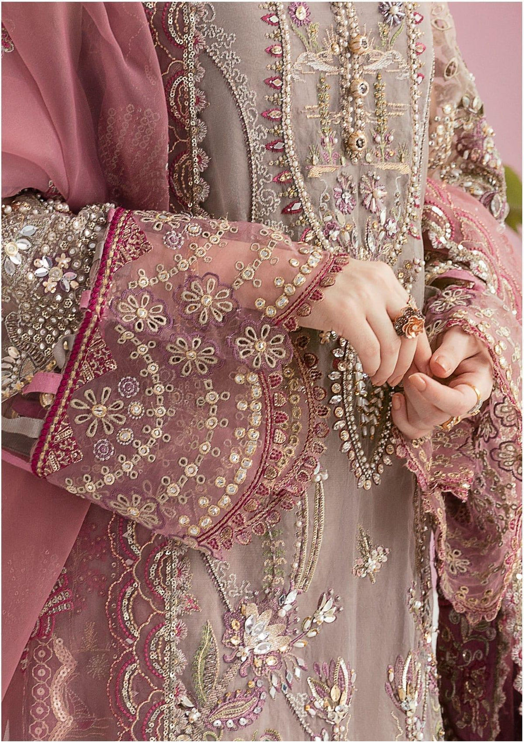 ECC-1- EXQUISITE by Elaf sold by Elaf Premium