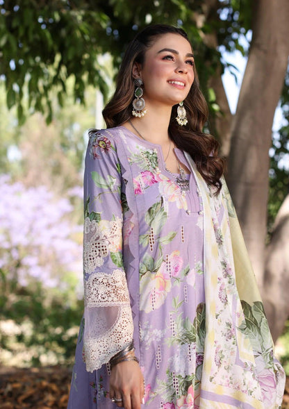 Close up image of LILAC L’AMOUR beautiful Printed Chikankari Lawn floral dress.