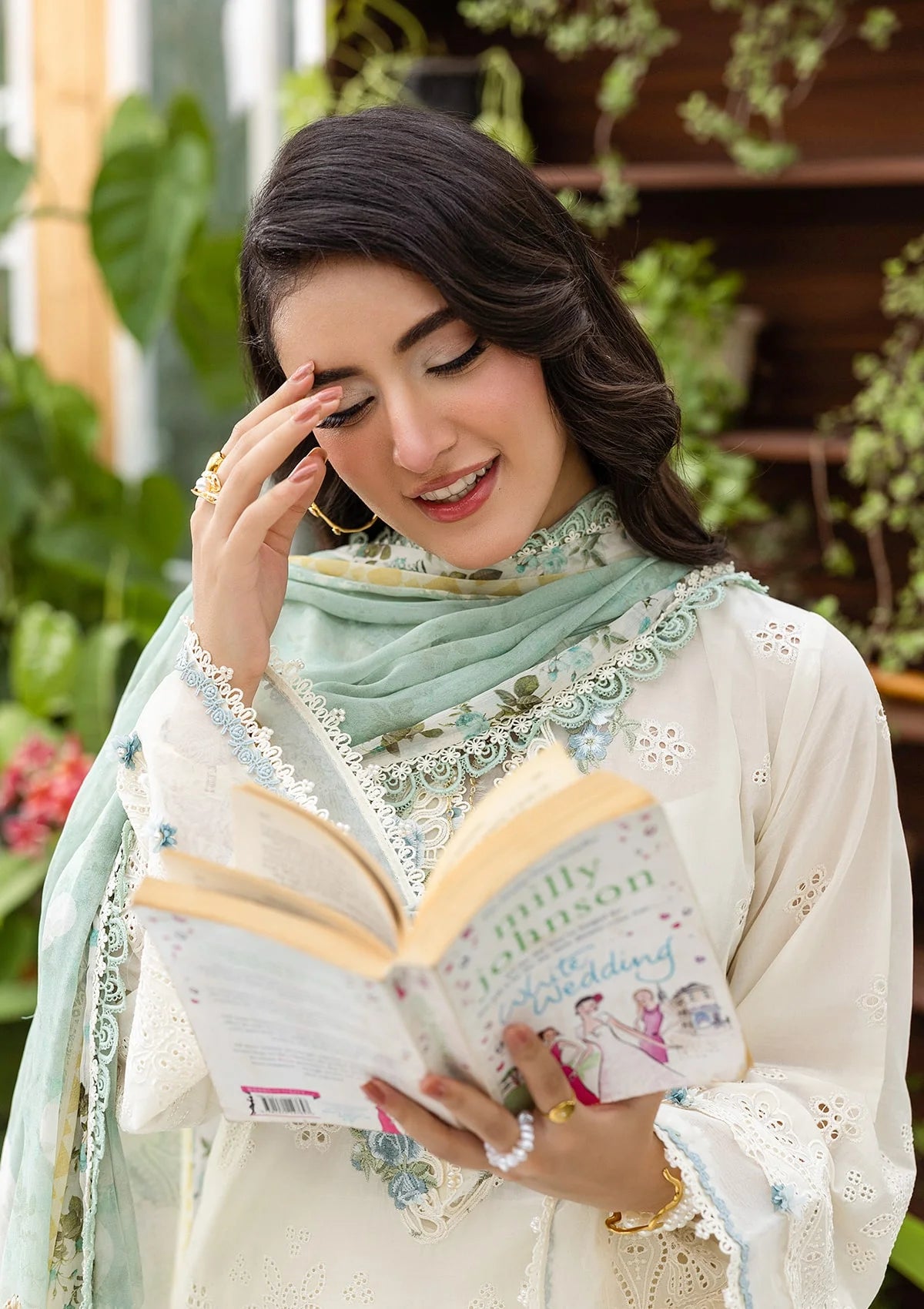 Elegant dress PEARLISTA FROM CHIKANKARI WITH CHIFFON ELAF.