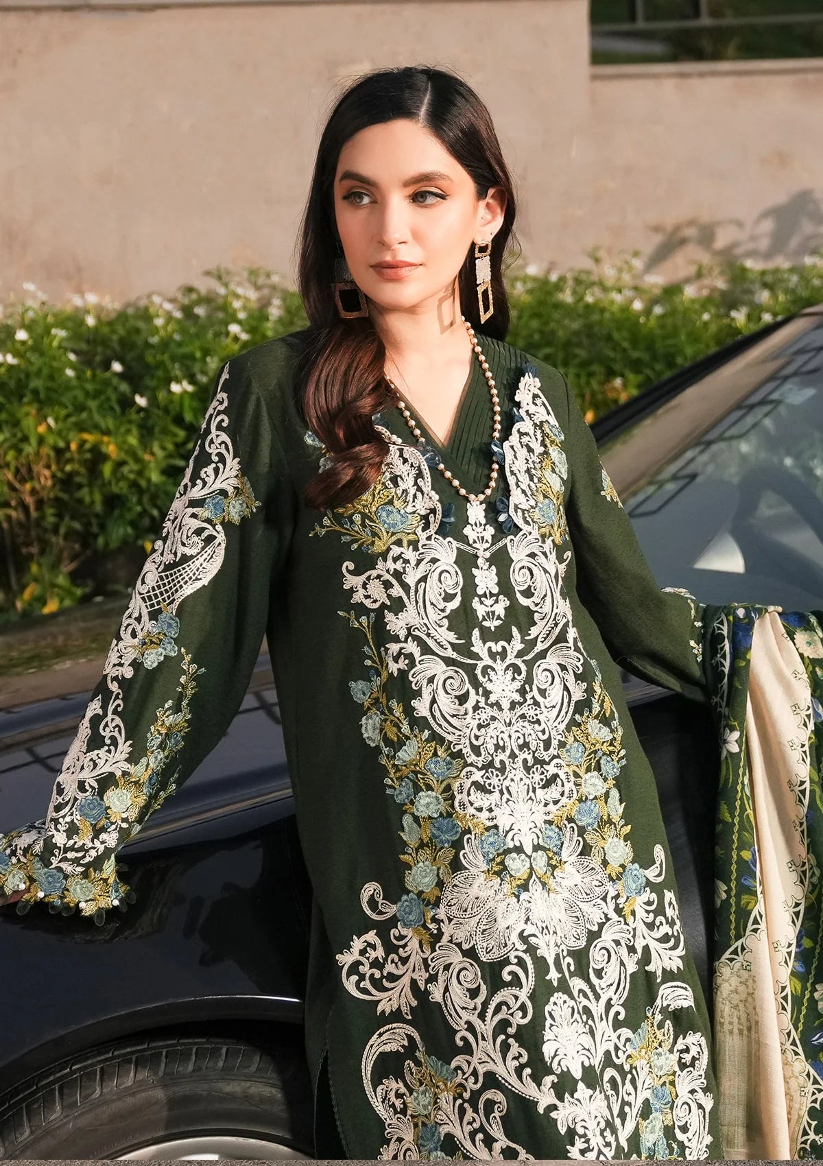 EPW-6A Endless Devotion - Elaf Premium Luxury Embroidered Winter Dress EPW-6A Endless Devotion - Elaf Premium Luxury Embroidered Winter Dress