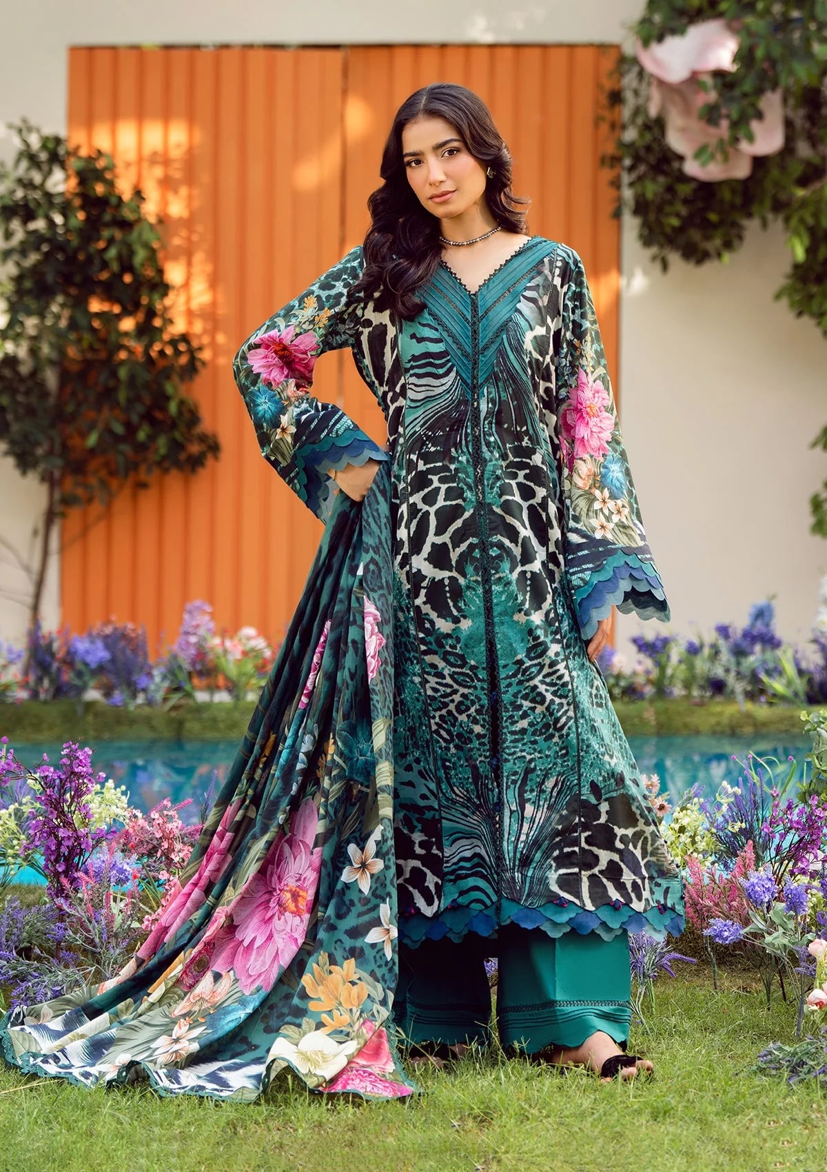 SABLE LUXE DIGITAL PRINTED LAWN FRONT and DIGITAL PRINTED VOILE DUPATTA from ELAF PRINTS COLLECTION 2025.