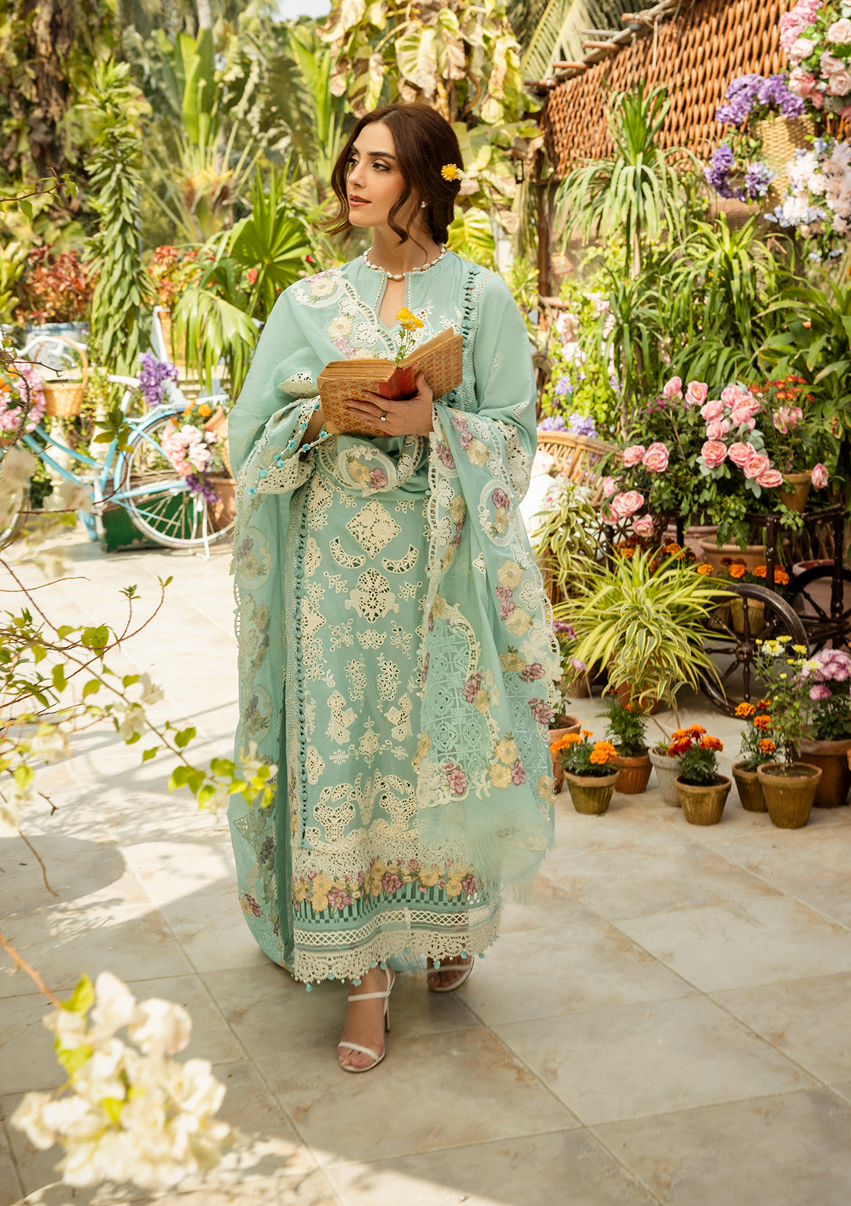 Elegent dress ZARAFSHAN from ELAF Luxury Lawn 2025.