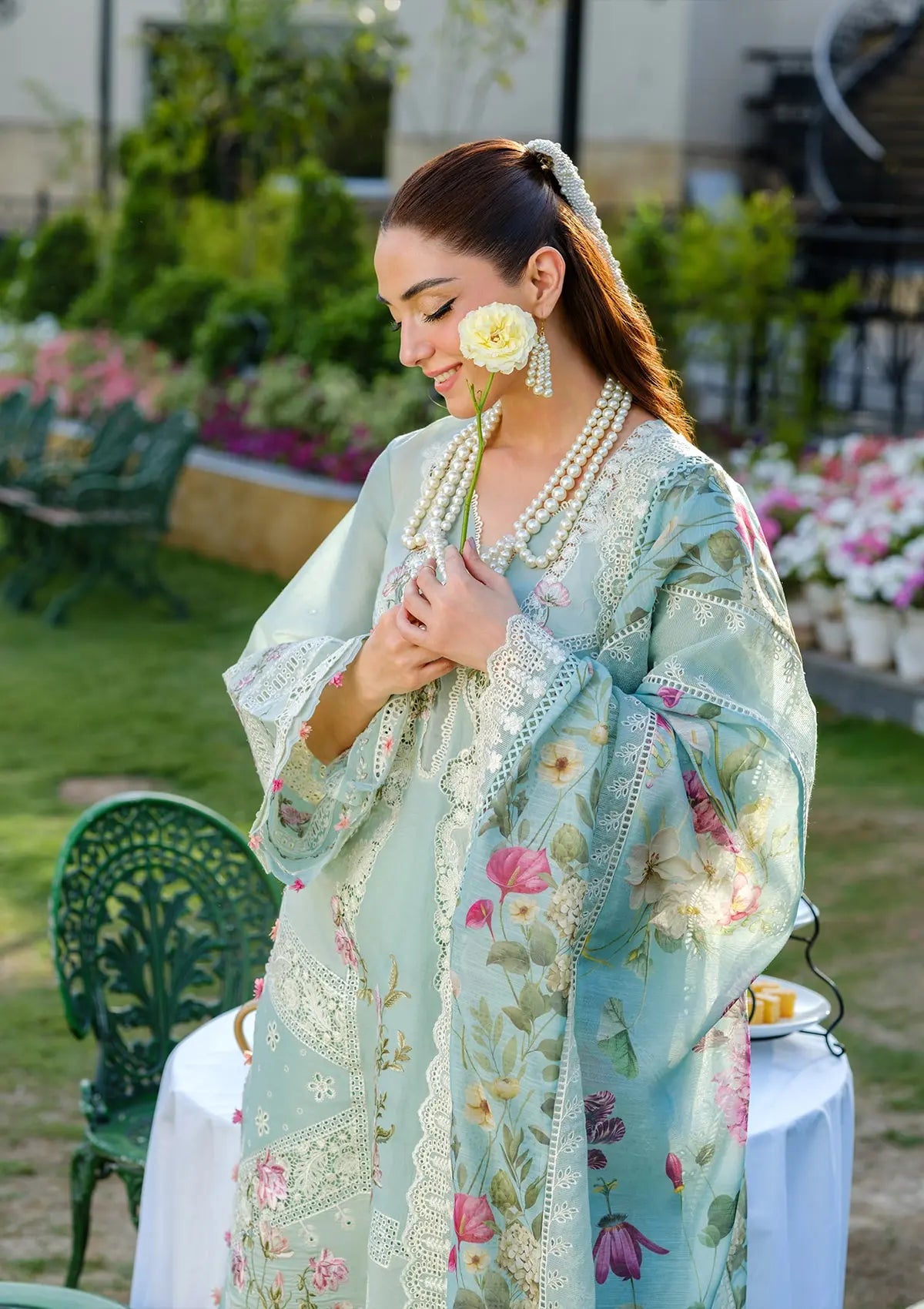 stunning look of EMBROIDERED ORGANZA FRONT DAMAN MOTIFS from ELAF LUXURY LAWN 2025 vol 2