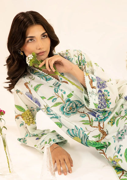 Another front image of beautiful NAIRE  from STITCHED COLLECTION 2025.