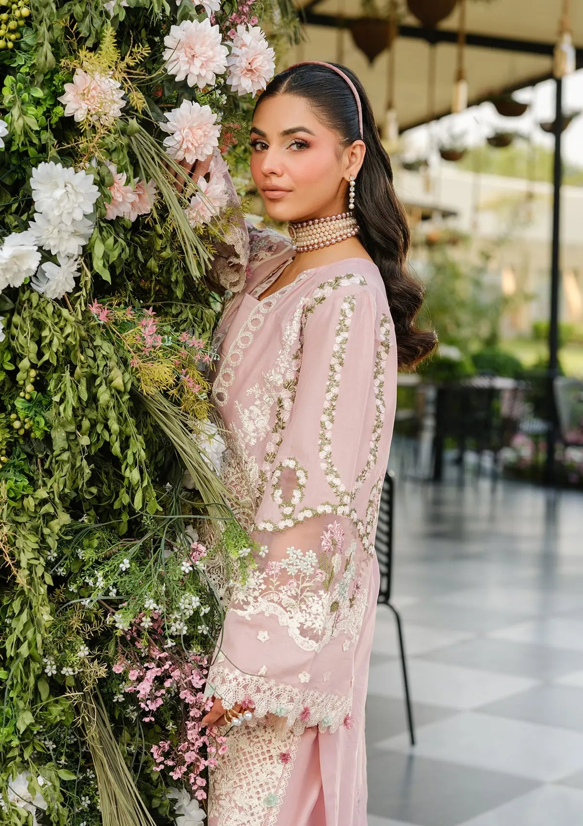 Another front image of beautiful OH MY ROSE.