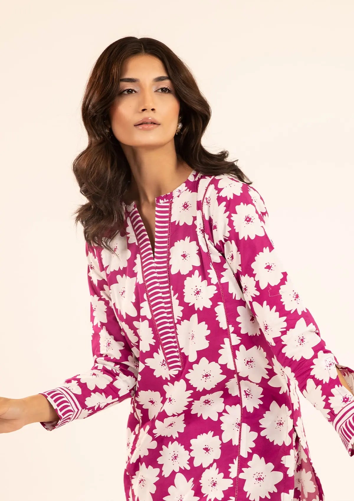 Closeup image of gorgeous IVERA.