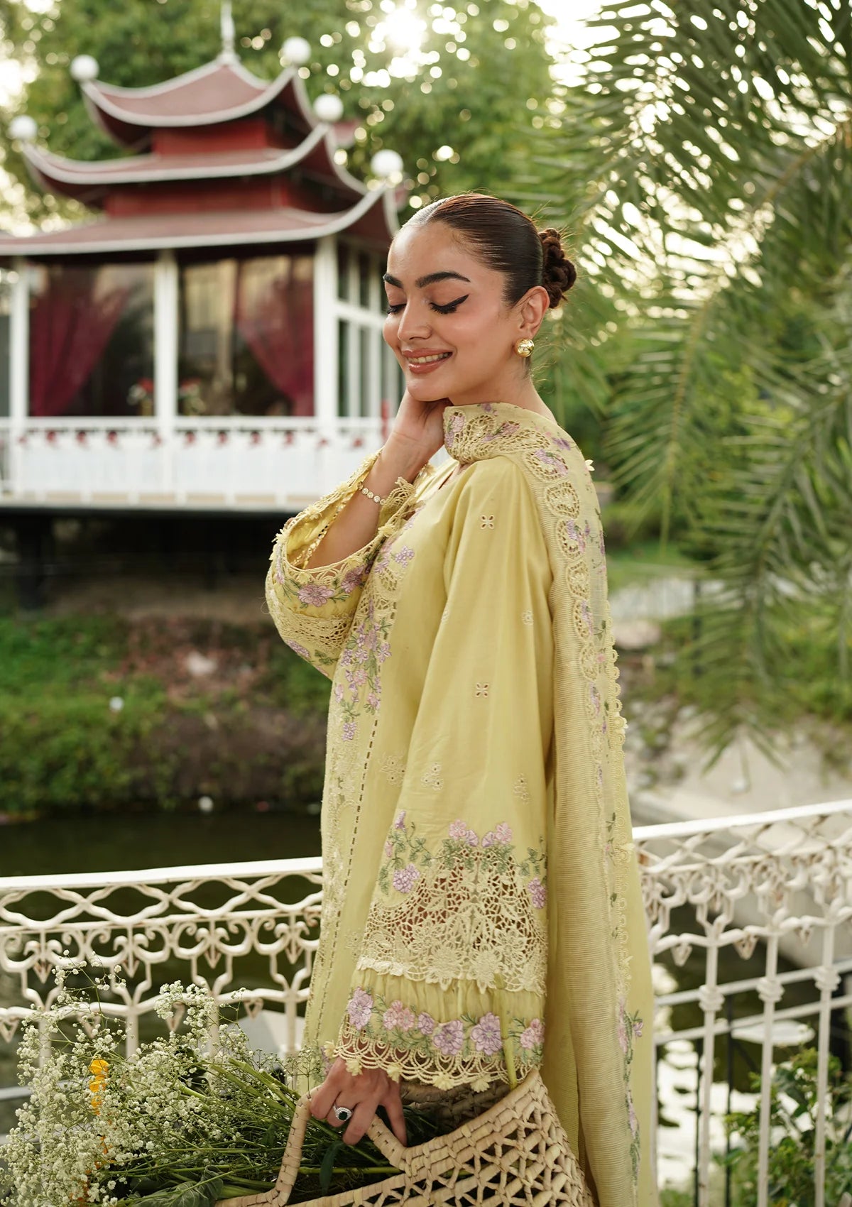 ELQ 7A BUTTER YELLOW