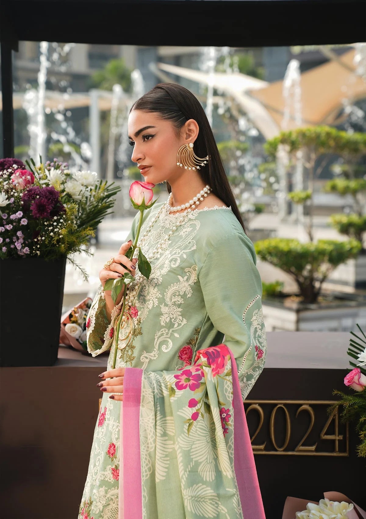 EMBROIDERED KHADDAR FRONT of Alluring Passionate Dance 